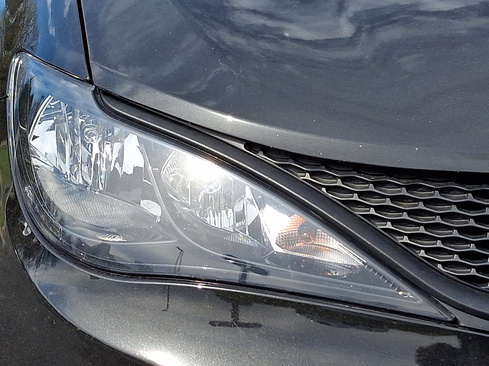 Used 2024 Chrysler Voyager LX image 9