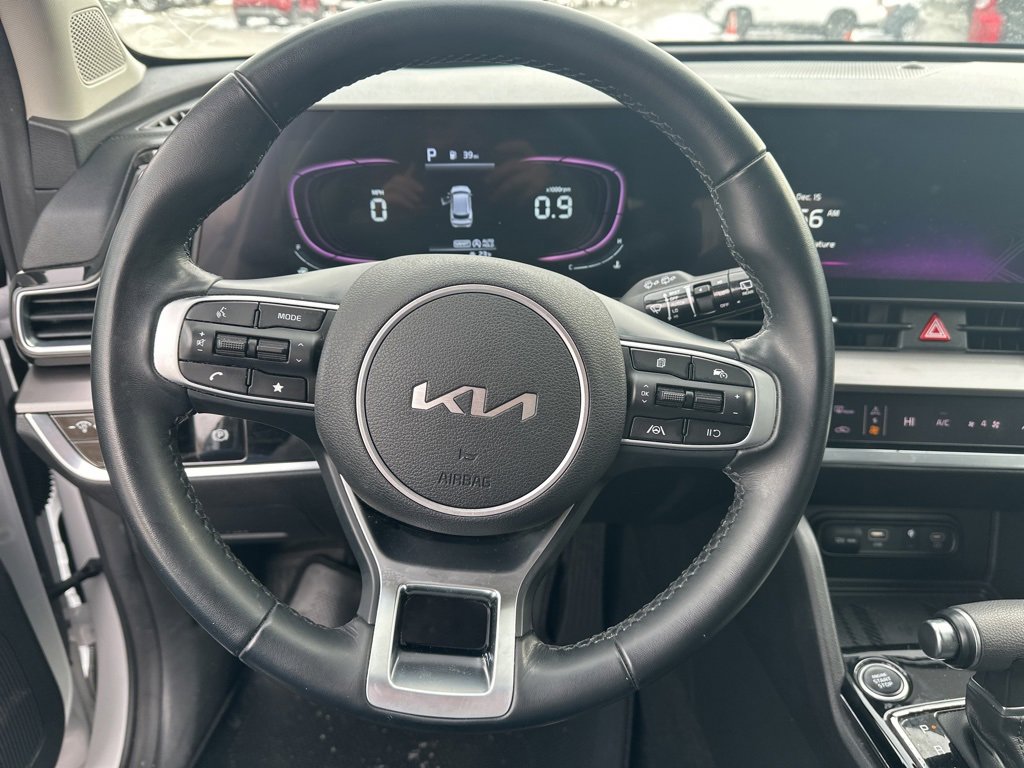 Used 2023 Kia Sportage EX image 13