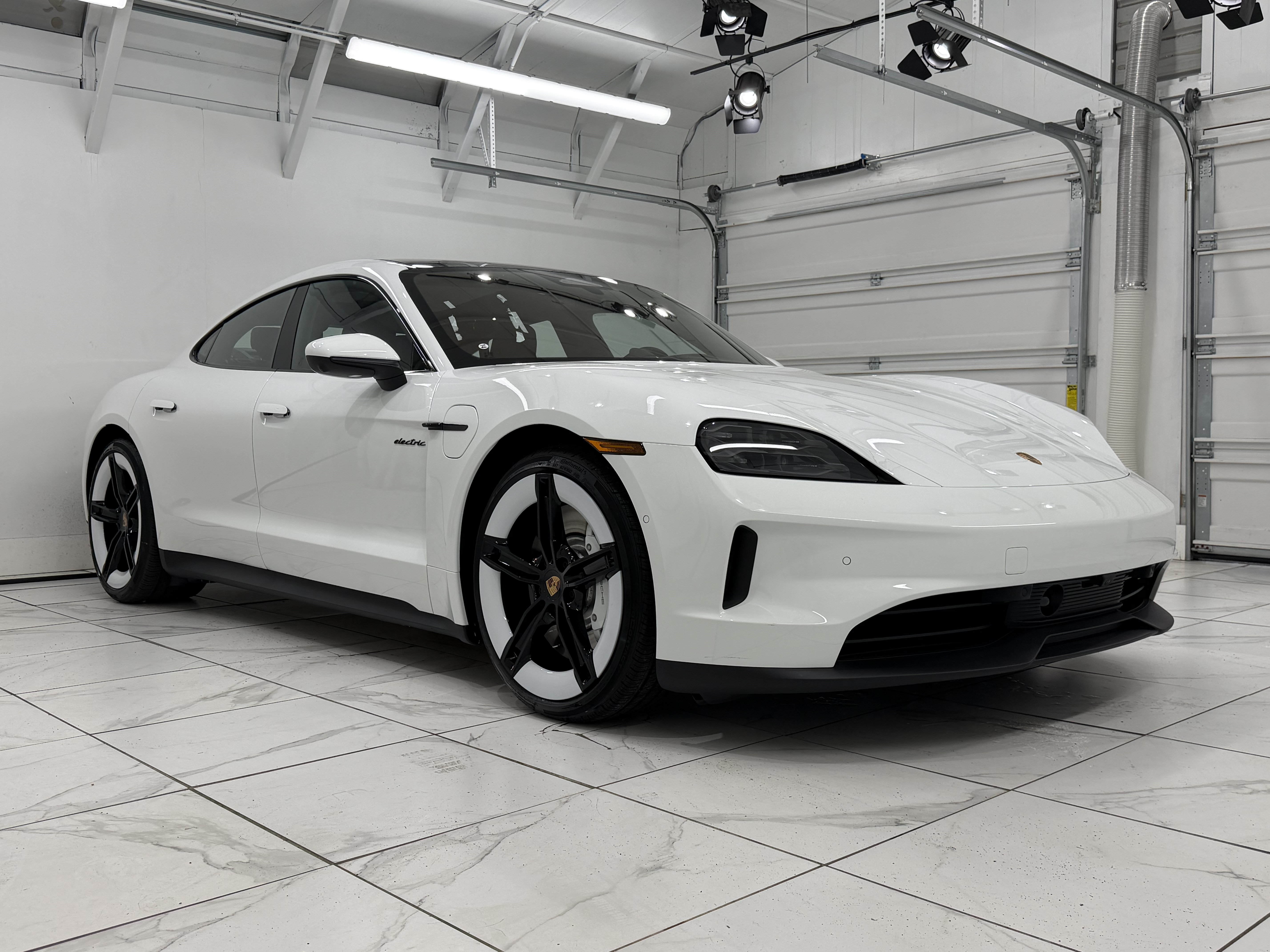 New 2026 Porsche Taycan 4S AWD/4WD image 10