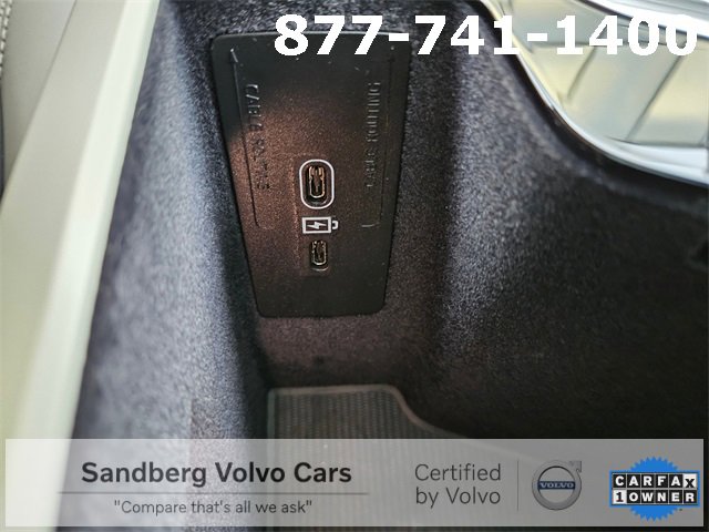 Certified 2024 Volvo XC90 B6 Ultimate w/ Protection Package Premier image 26