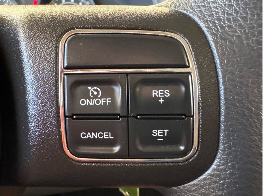 Used 2015 Jeep Patriot Sport w/ Power Value Group AWD/4WD image 18