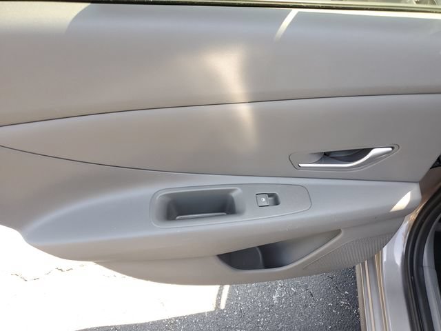 Certified 2023 Hyundai Elantra SEL FWD image 14