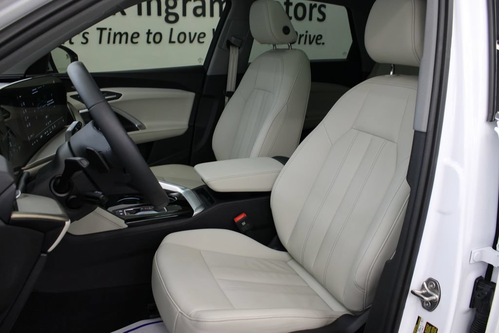 Used 2025 Audi Q5 Premium Plus AWD/4WD image 16