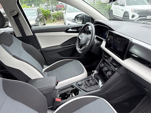 Used 2025 Volkswagen Taos S image 28