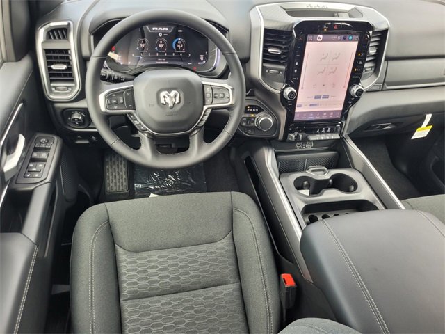 New 2026 RAM 1500 4x4 Crew Cab image 9