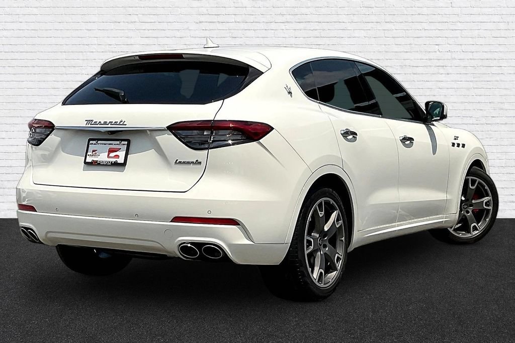 Used 2023 Maserati Levante GT AWD/4WD image 6