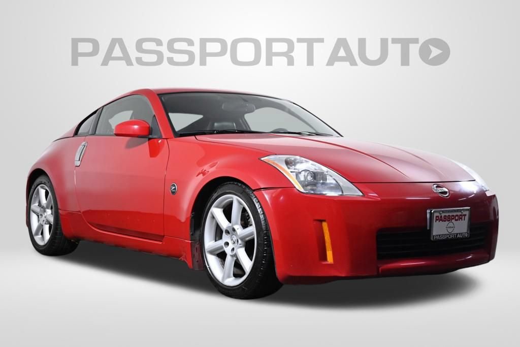 Used 2005 Nissan 350Z Touring w/ (N93) Cargo Convenience Pkg RWD image 4