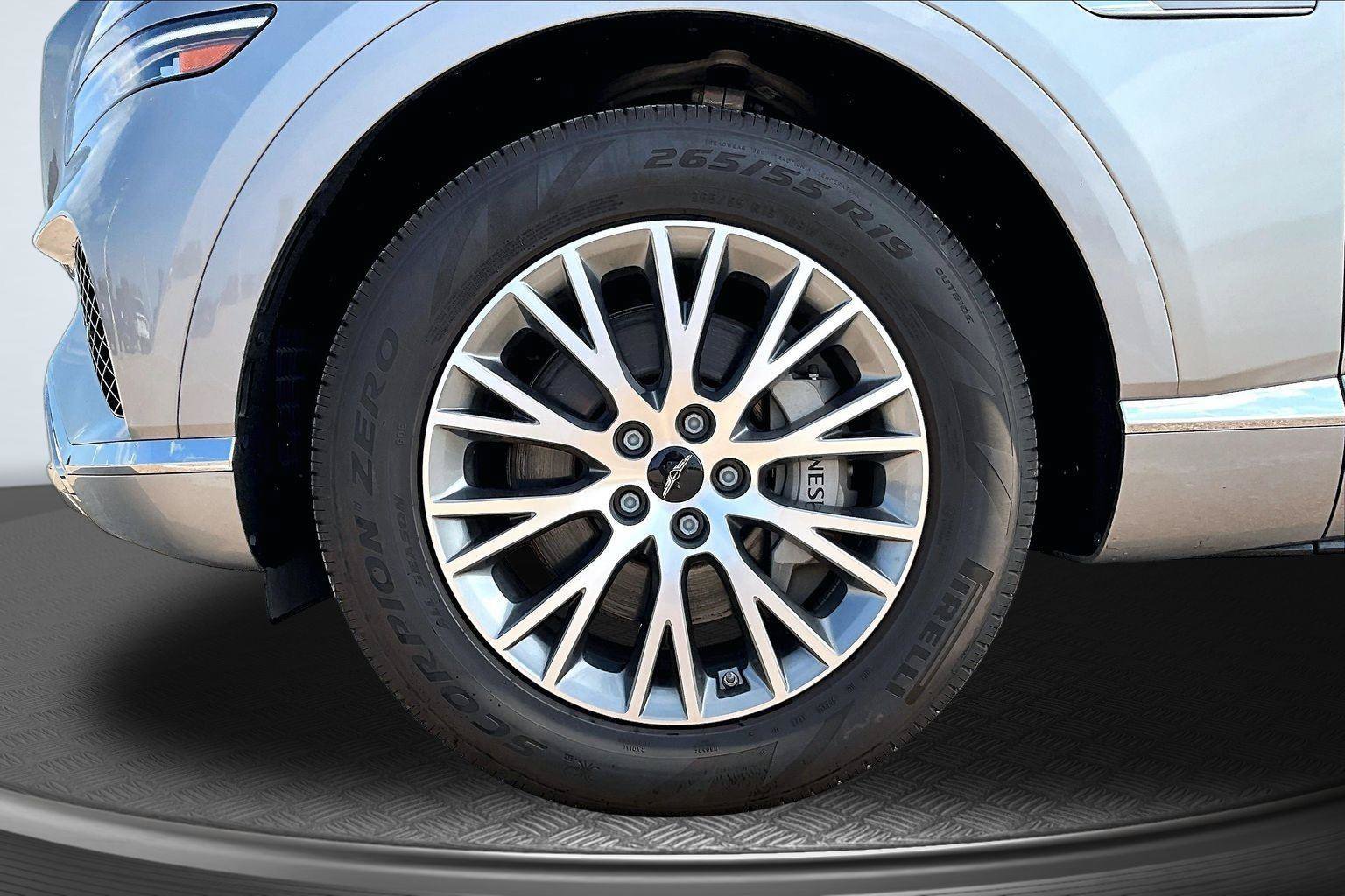 Used 2025 Genesis GV80 2.5T Standard AWD/4WD image 10