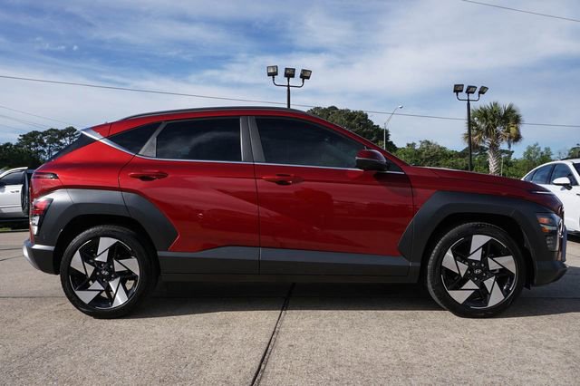 Used 2024 Hyundai Kona Limited image 3