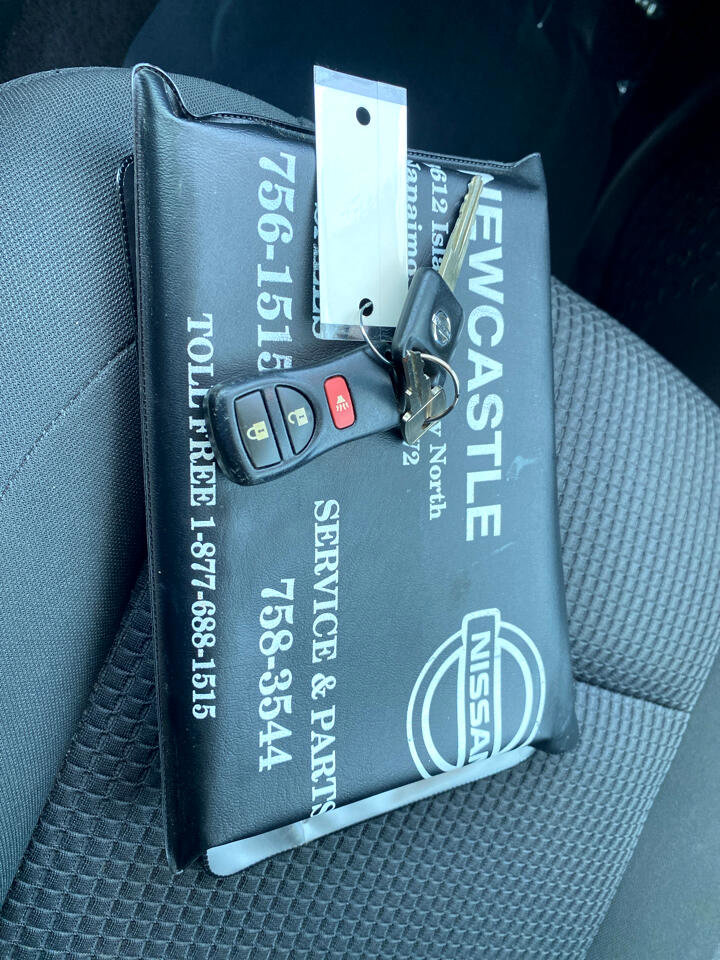 Used 2013 Nissan Titan SV image 25