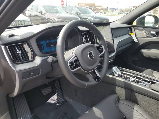 New 2026 Volvo XC60 B5 Ultra w/ Protection Package Premier AWD/4WD image 8