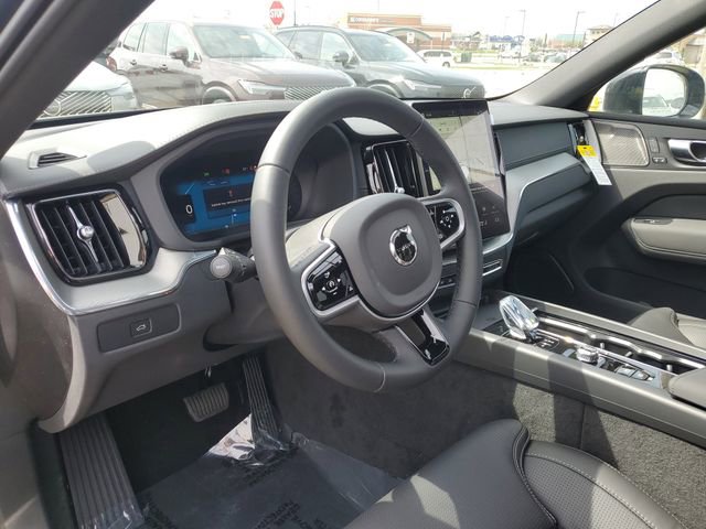 New 2026 Volvo XC60 B5 Ultra w/ Protection Package Premier image 8