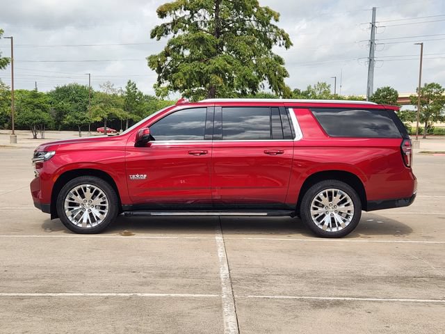 Used 2021 Chevrolet Suburban LT w/ LT Signature Package RWD image 4