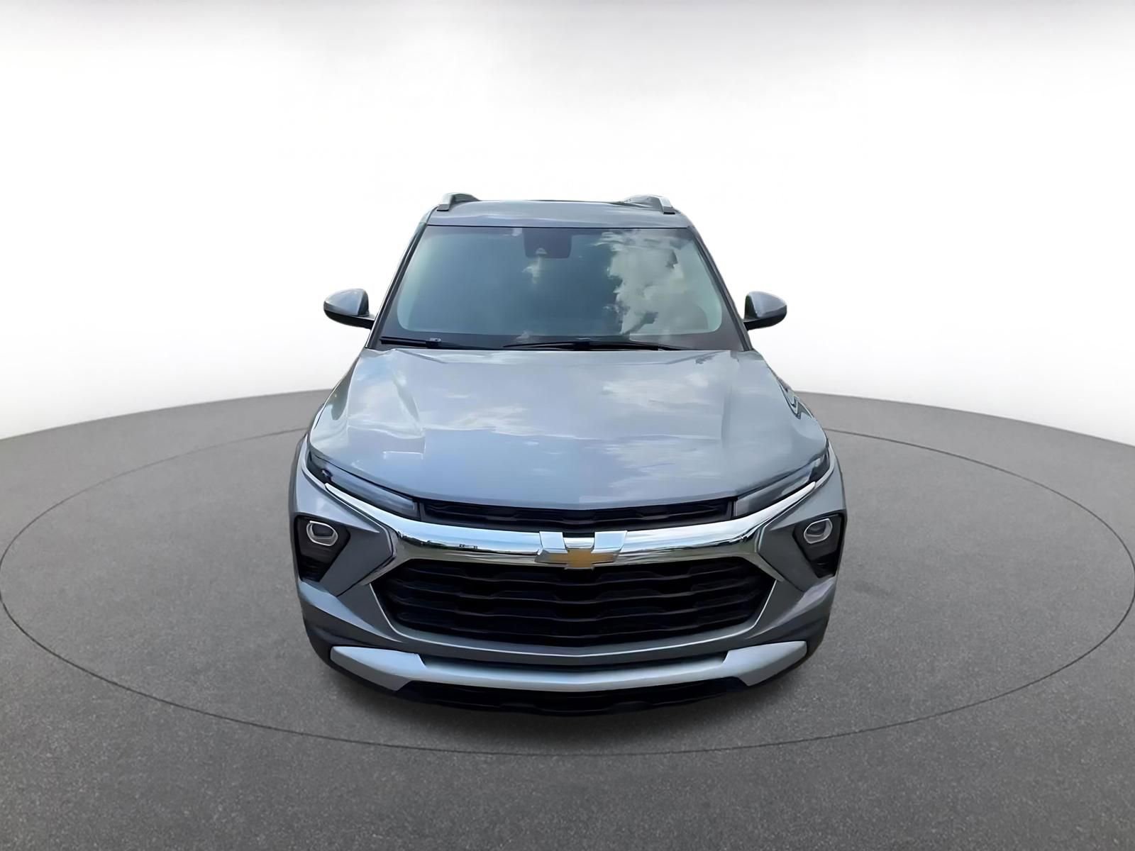 Used 2025 Chevrolet TrailBlazer LT FWD image 4