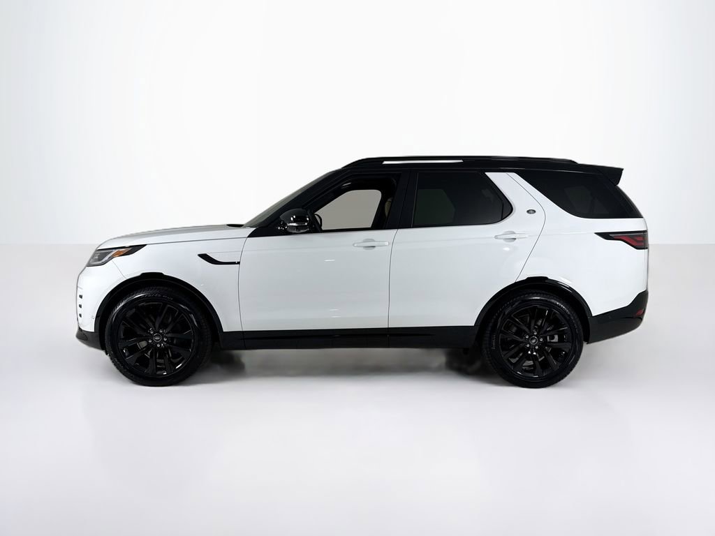 Used 2026 Land Rover Discovery Limited Edition image 2