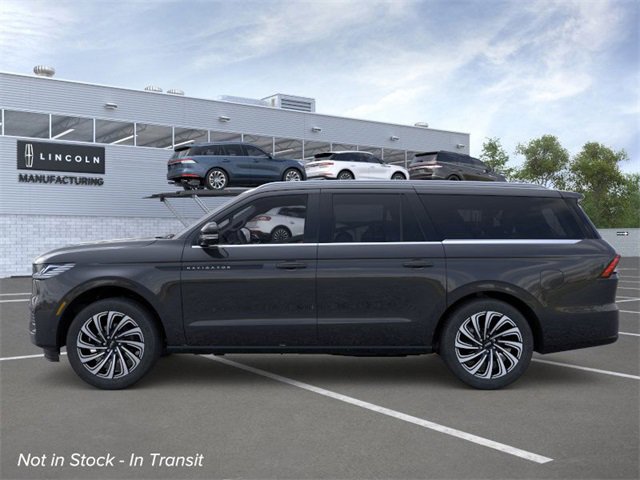 New 2025 Lincoln Navigator L Black Label image 3