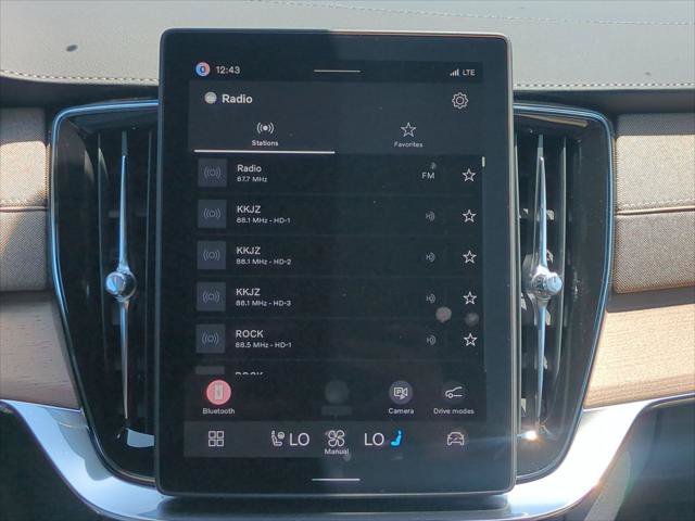 New 2026 Volvo XC90 T8 Ultra w/ Protection Package AWD/4WD image 8