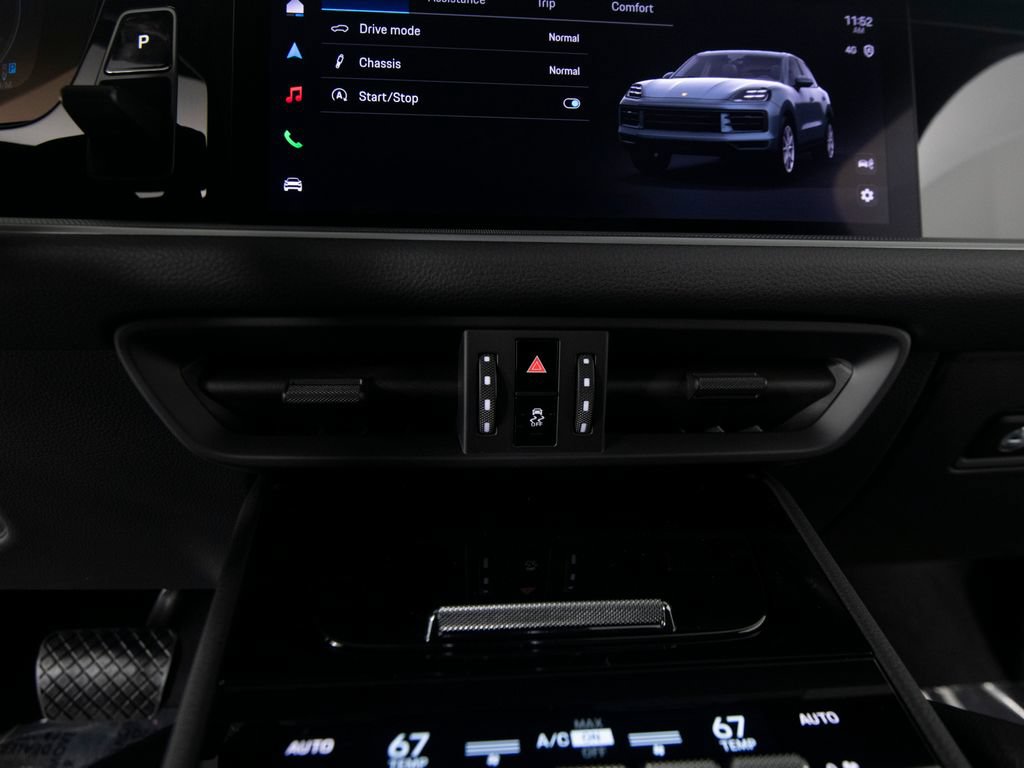 New 2026 Porsche Cayenne AWD/4WD image 30