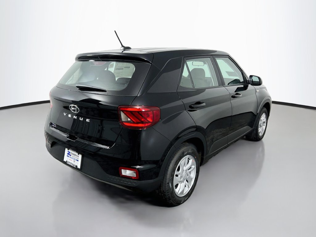 New 2026 Hyundai Venue SE FWD image 7