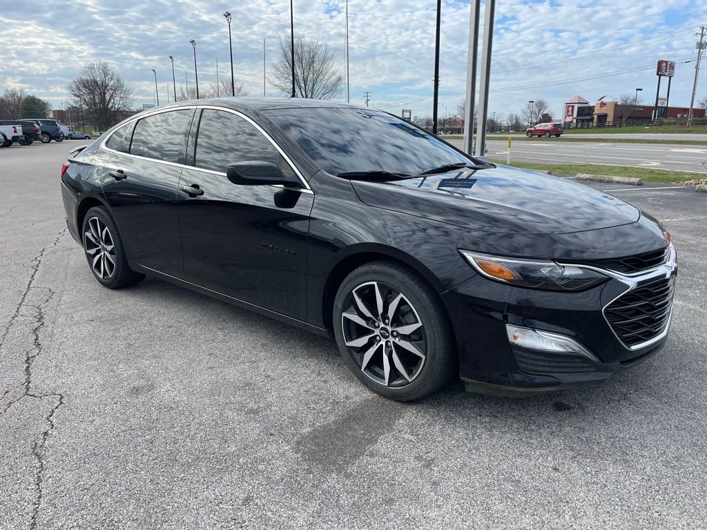 Used 2021 Chevrolet Malibu RS image 2