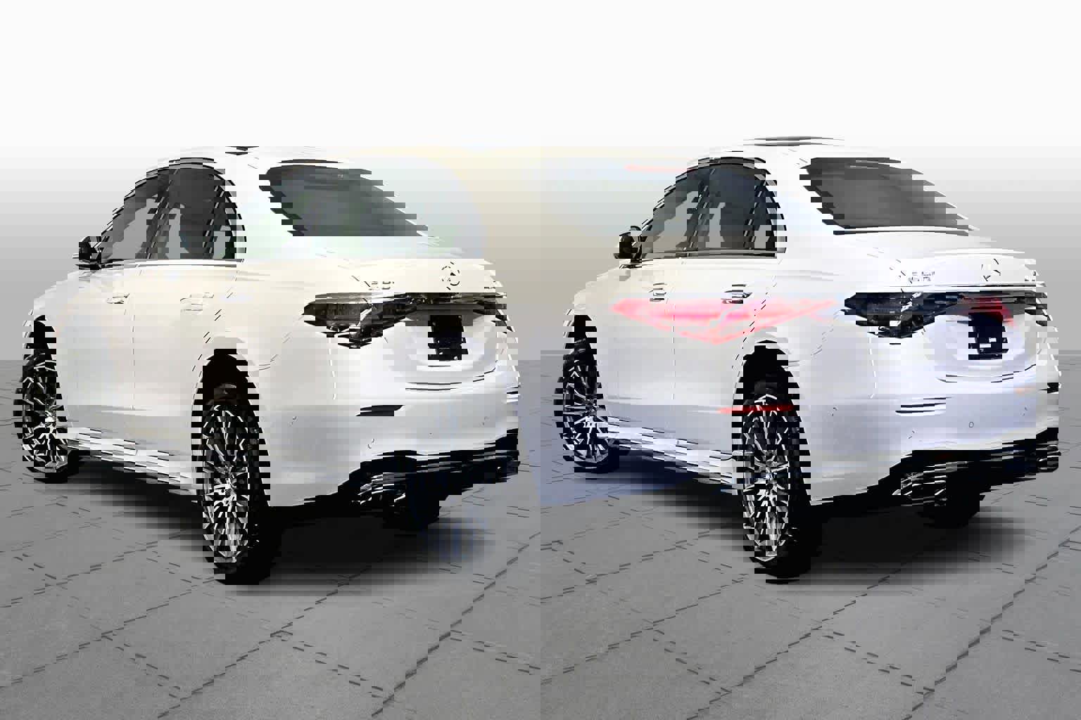 New 2026 Mercedes-Benz S 580 4MATIC Sedan image 3