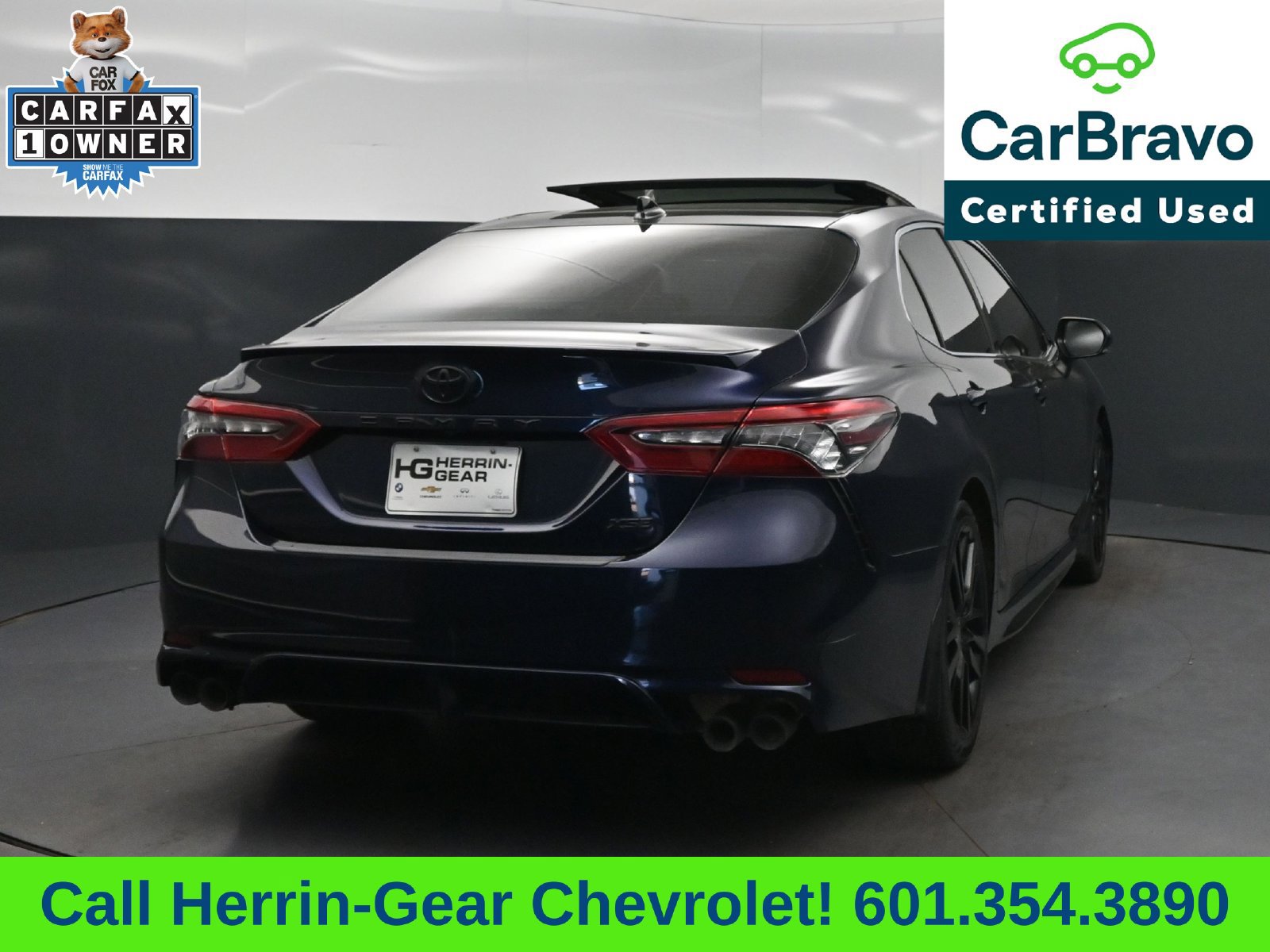 Used 2022 Toyota Camry XSE FWD image 7