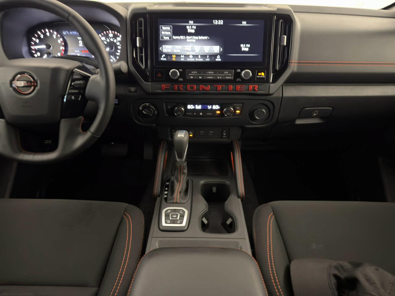 Used 2026 Nissan Frontier PRO-4X w/ Tow Package AWD/4WD image 17