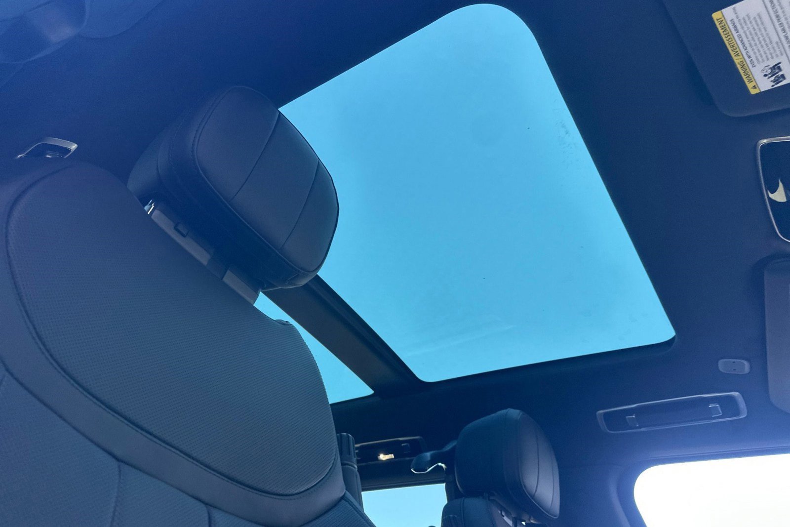 New 2026 Land Rover Range Rover Long Wheelbase SE image 22