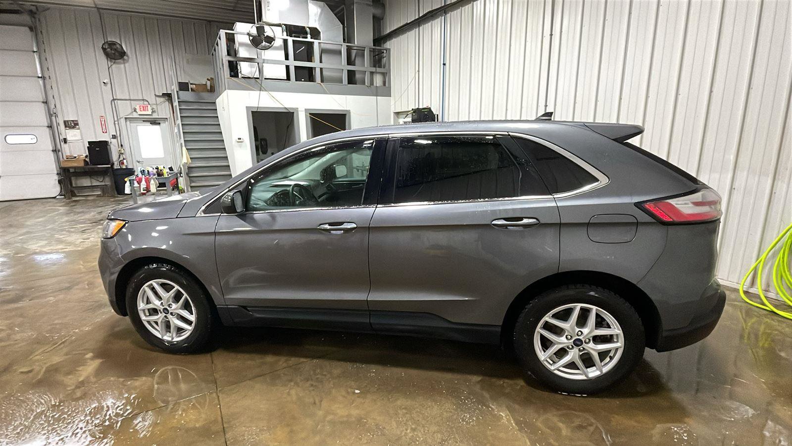 Certified 2022 Ford Edge SEL w/ Convenience Package image 7