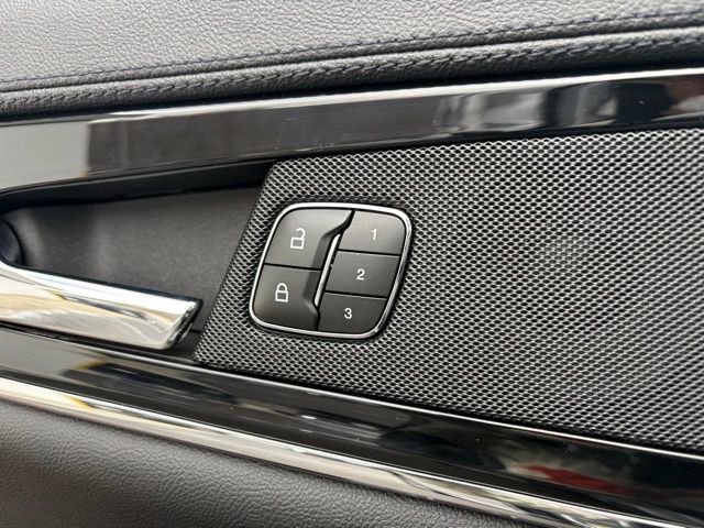 Used 2023 Lincoln Nautilus Reserve image 27