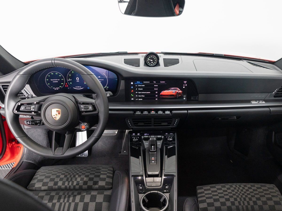 New 2026 Porsche 911 Carrera 4S image 13