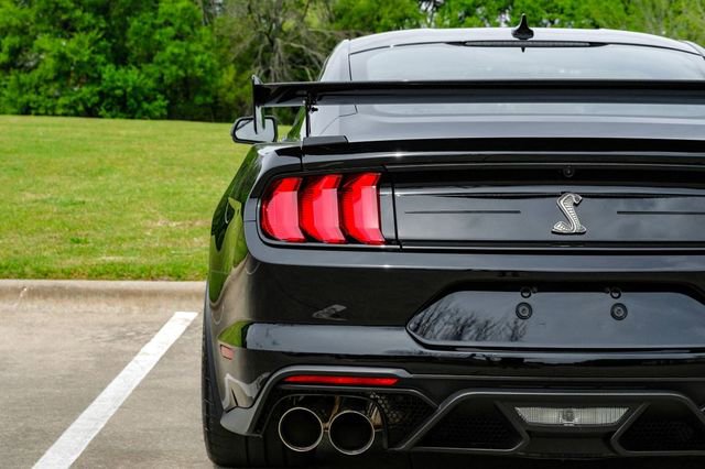 Used 2020 Ford Mustang Shelby GT500 w/ Carbon Fiber Track Pack RWD image 47