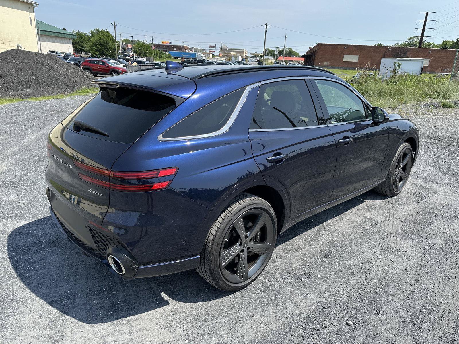 Used 2025 Genesis GV70 3.5T Sport w/ Sport Prestige Package AWD/4WD image 8