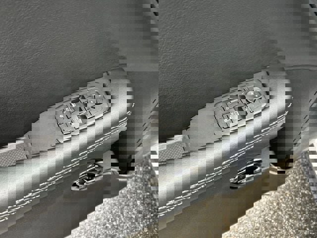 Used 2016 Dodge Challenger SRT Hellcat image 16