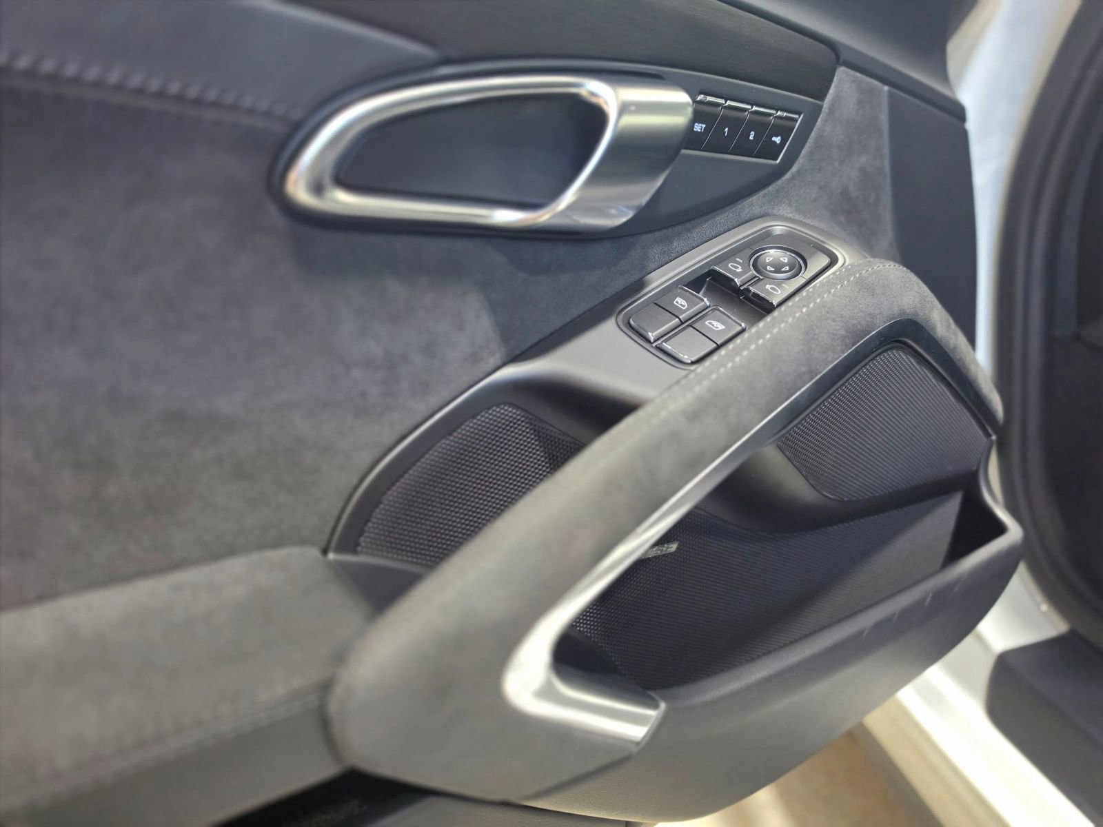 Used 2019 Porsche 911 Carrera 4 GTS image 74