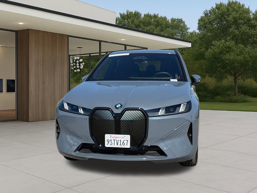 Used 2026 BMW iX xDrive45 image 3