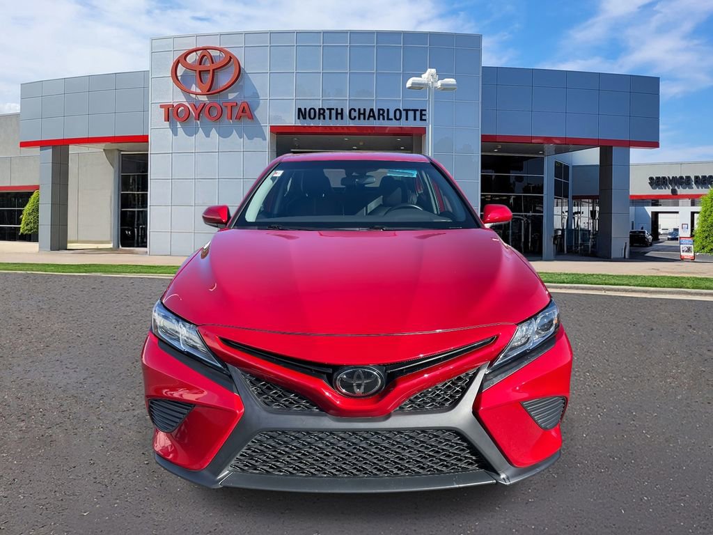 Used 2020 Toyota Camry SE image 3