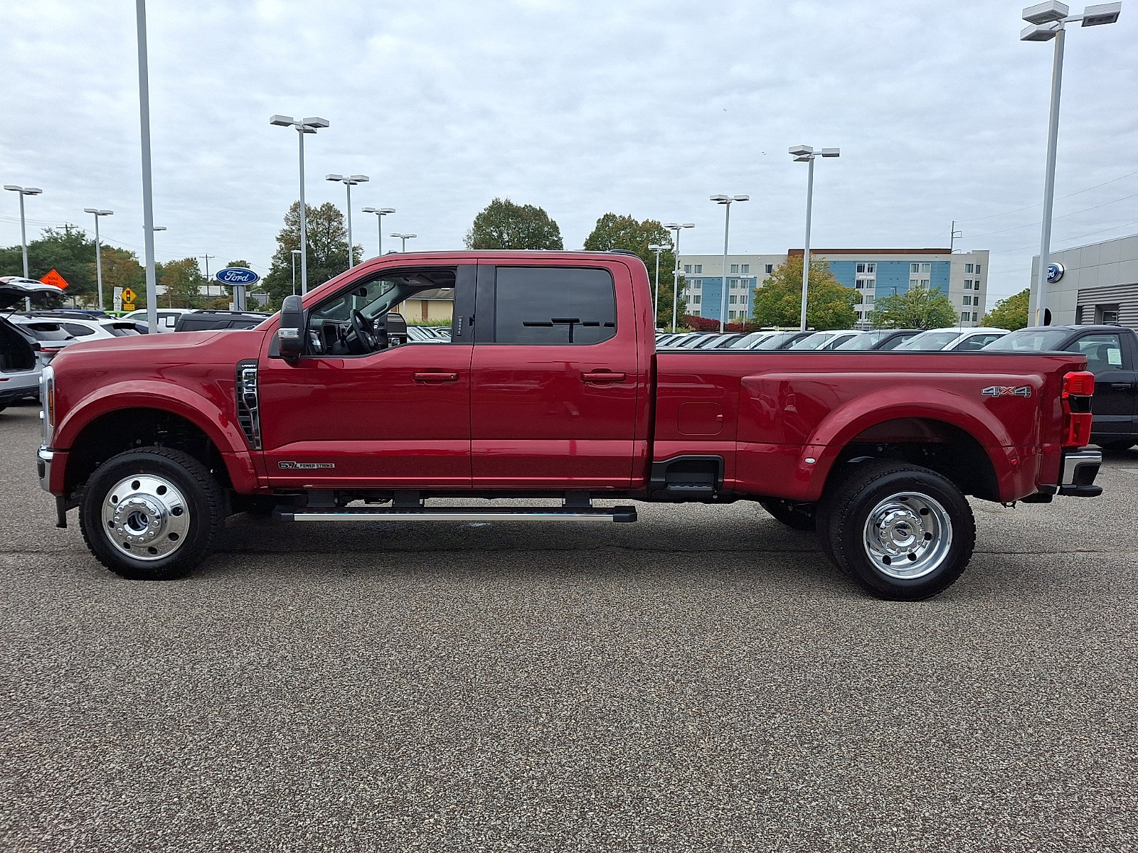 Used 2026 Ford F450 Lariat AWD/4WD image 6