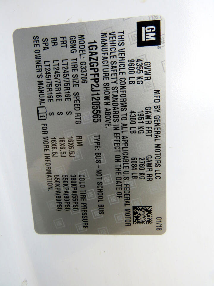 Used 2018 Chevrolet Express 3500 LT w/ LT Preferred Equipment Group RWD image 25