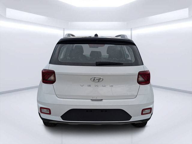 New 2025 Hyundai Venue Limited FWD image 4