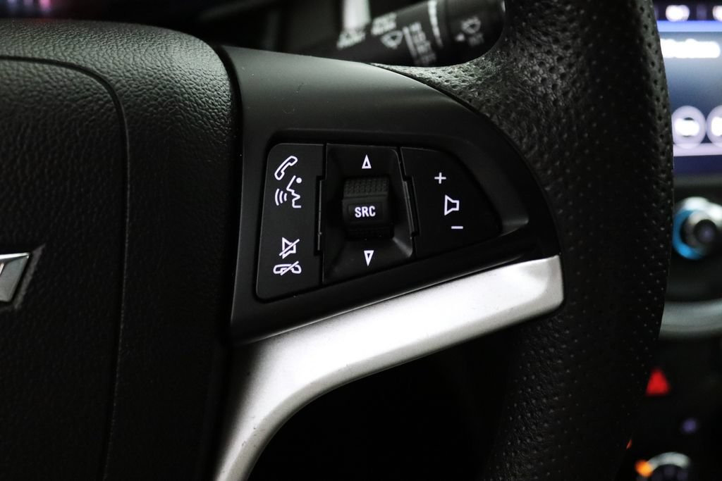 Used 2020 Chevrolet Sonic LT FWD image 20