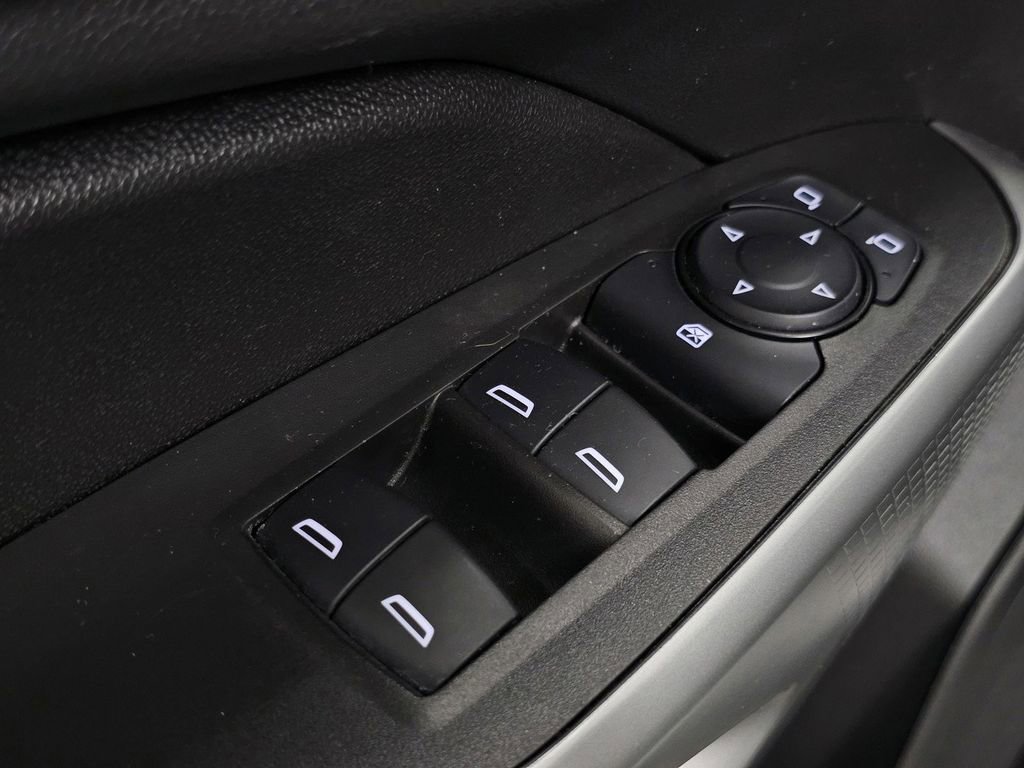 Used 2024 Chevrolet Trax RS FWD image 29