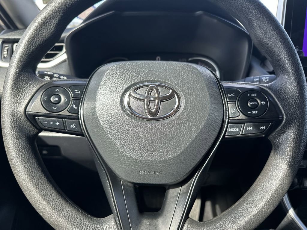 Used 2024 Toyota RAV4 XLE image 21