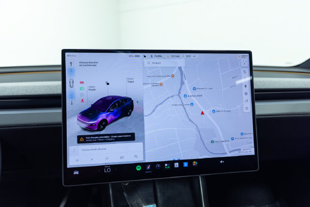 Used 2026 Tesla Model Y Long Range AWD/4WD image 13