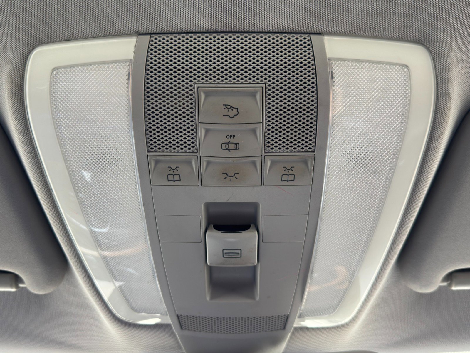 Used 2012 Mercedes-Benz E 550 Coupe image 34