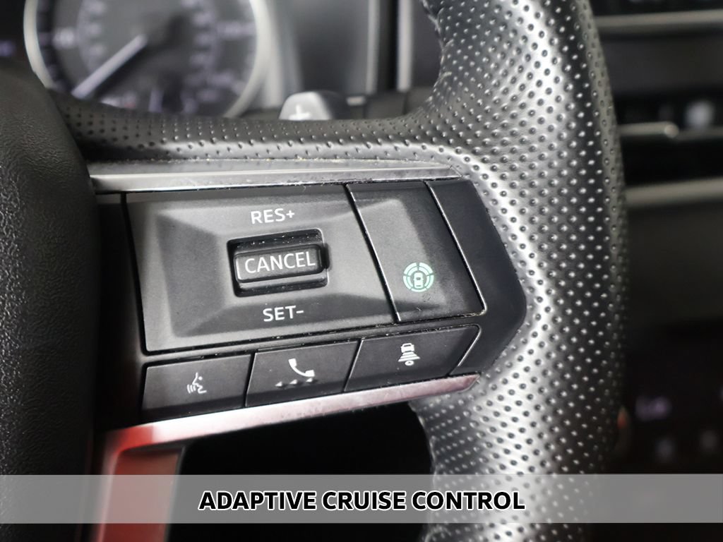 Used 2024 Mitsubishi Outlander SE Black Edition FWD image 4