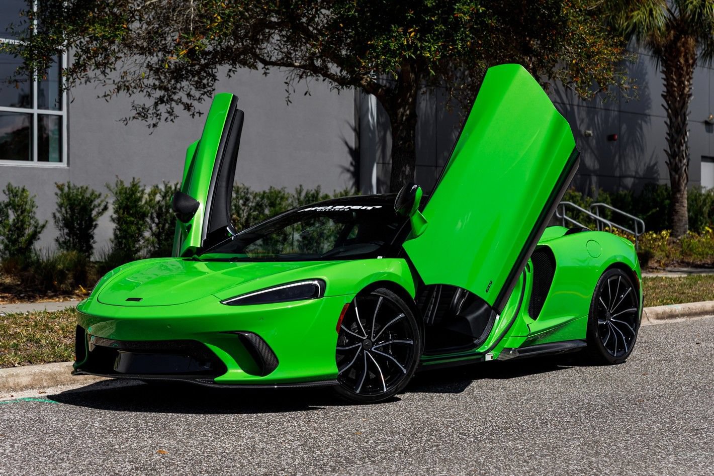 Used 2025 McLaren GTS RWD image 23