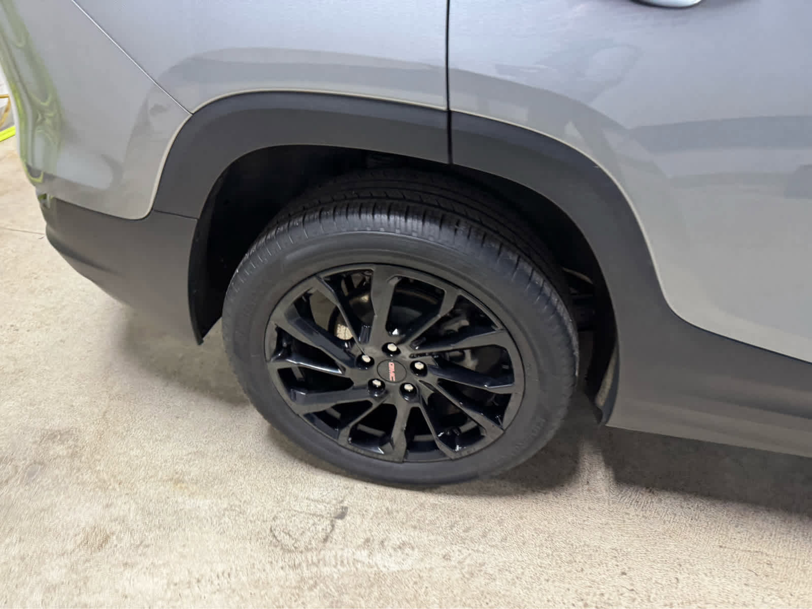 Certified 2024 GMC Terrain SLT w/ Elevation Edition image 8