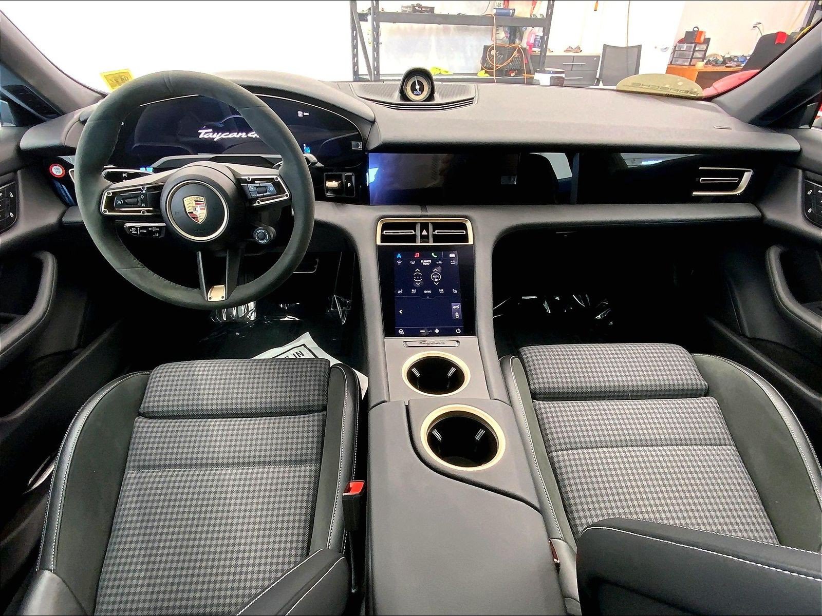 Used 2025 Porsche Taycan 4S AWD/4WD image 13