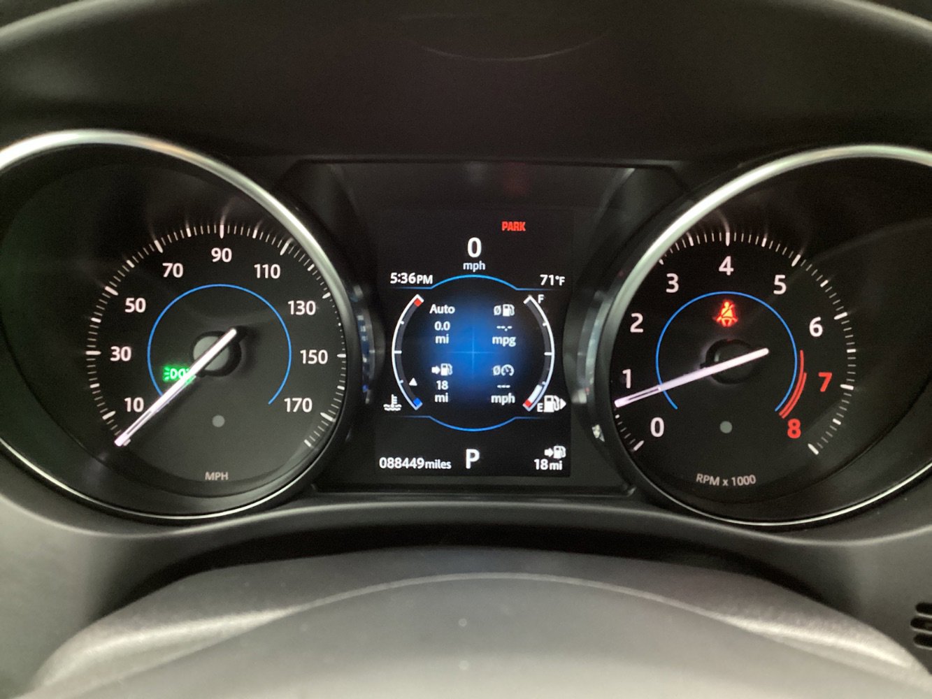 Used 2018 Jaguar F-PACE Premium image 27